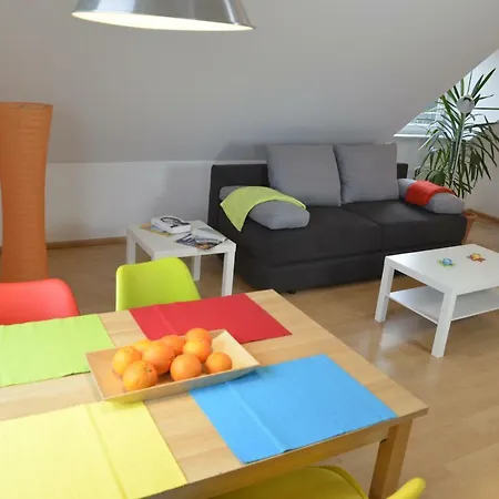 Flat2let 8 Apartment