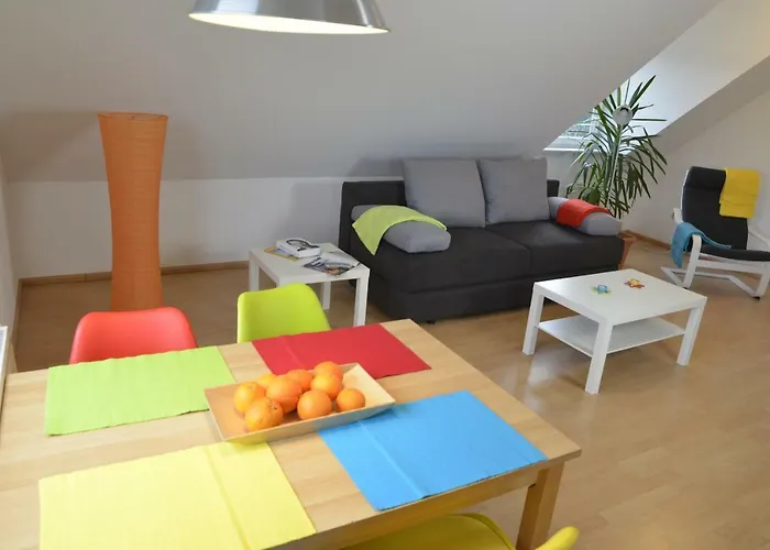 Flat2let 8 Apartment